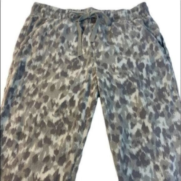 Anthropologie Cloth & Stone Animal print with Pockets Joggers size medium - Picture 5 of 11